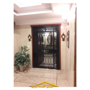 حفاظ فلزی درب آپارتمان